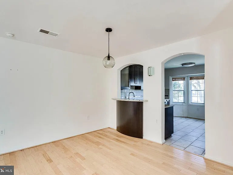 9977 Capperton Dr — Photo 7