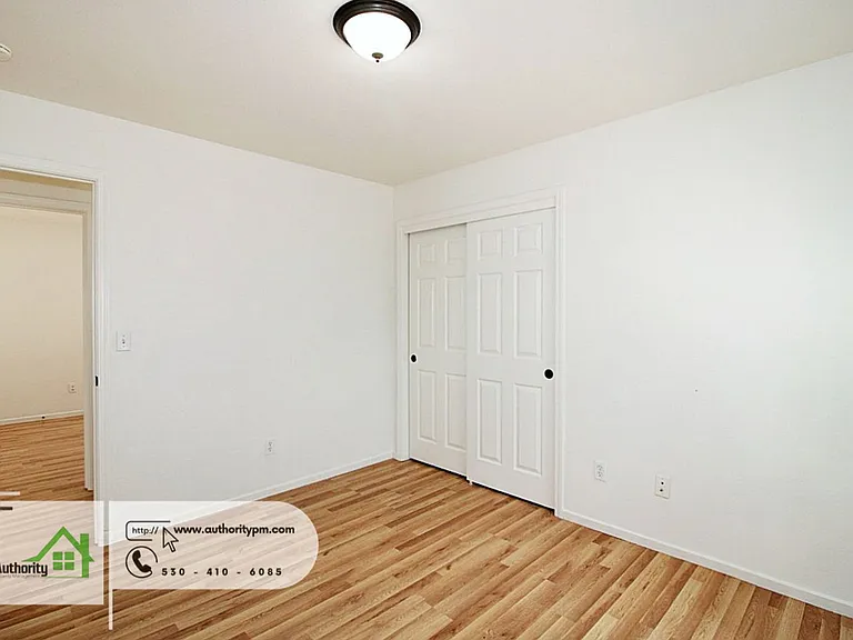 19531 Prospect Peak Ct #B — Photo 15