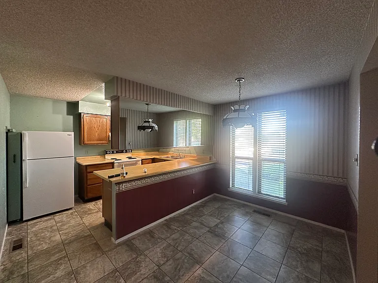 1500 Ellendale Ct — Photo 6