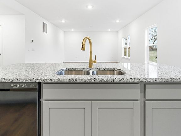 3rd image of 8513 Quail Creek Ct