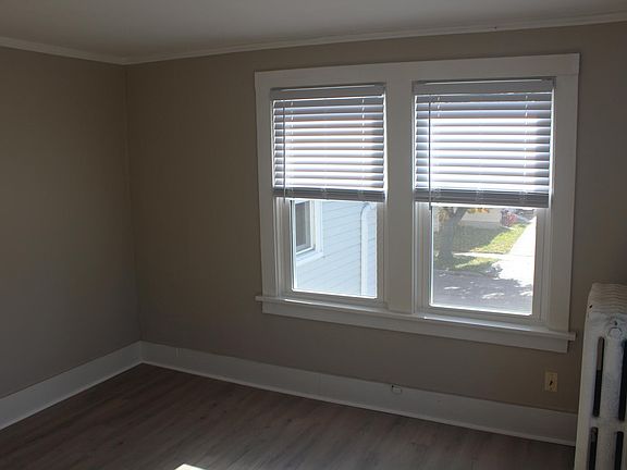 4th image of 1325 E Holmes St APT 3