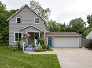2228 Brook Dr, Kalamazoo, MI 49048
