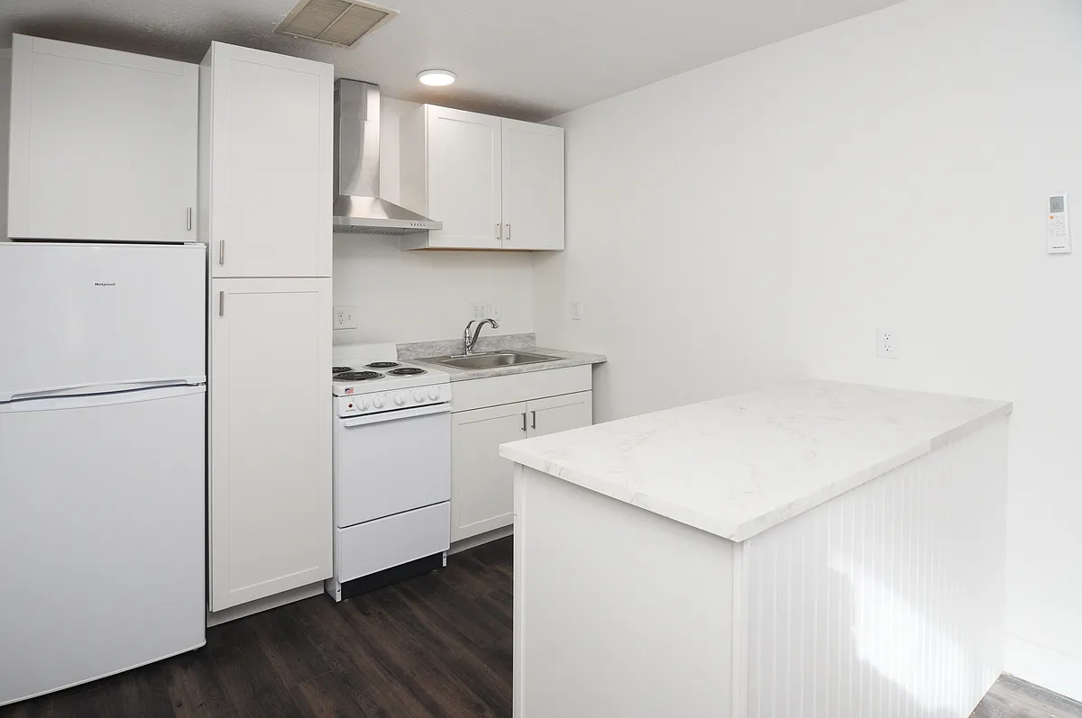 Building Photo - 243 S 300 E #B