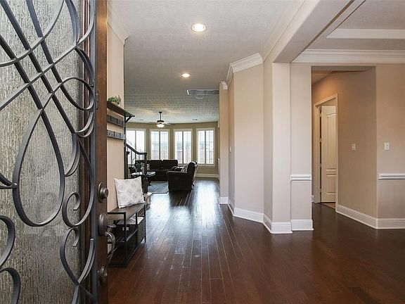 4th image of 10402 Squaw Creek Dr
