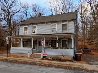 74 McEwen St, Warwick, NY 10990