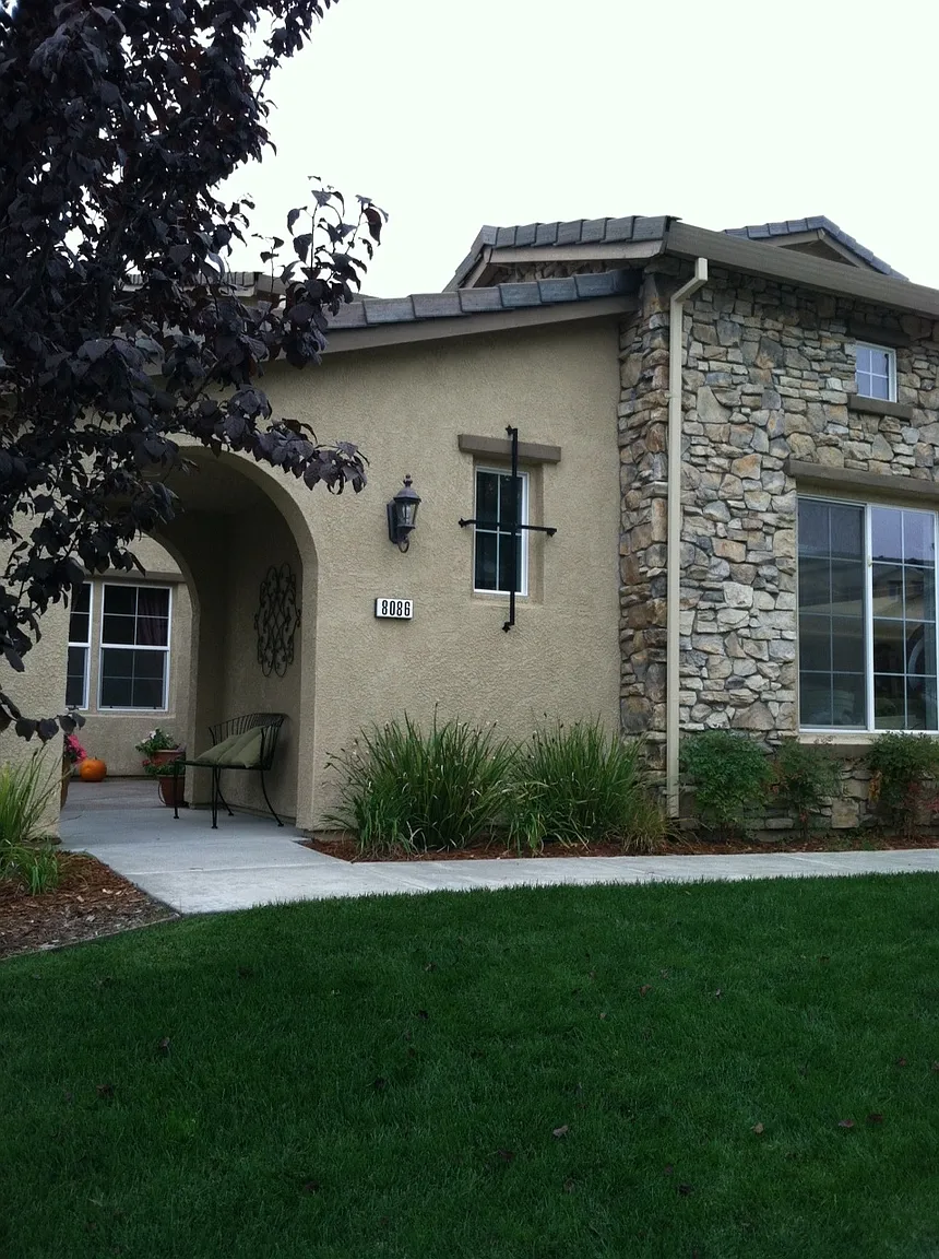 8086 Damico Dr photo 1