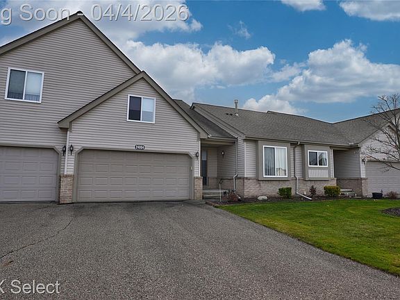 3rd image of 24004 Wilson St