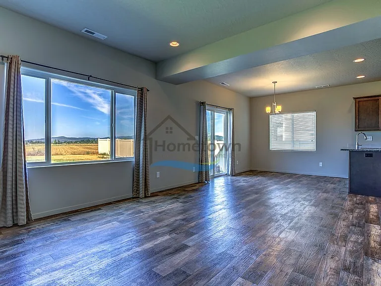 1847 N Clark Fork Pkwy — Photo 6
