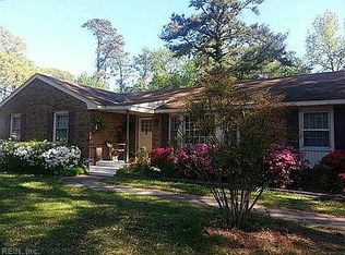 4121 Belvedere Dr, Chesapeake, VA 23321
