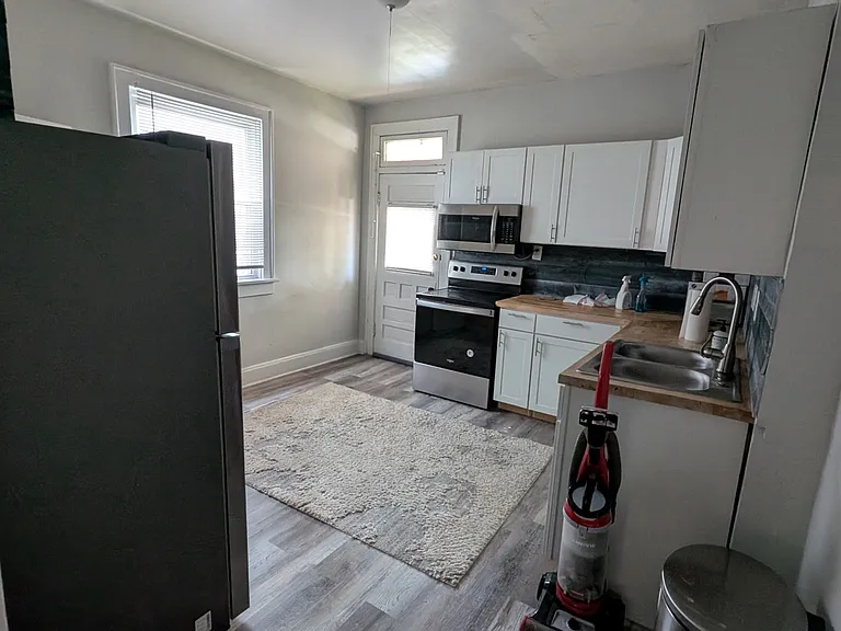 119 W Patterson Ave — Photo 4