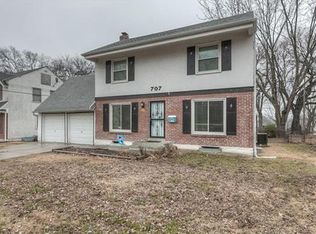 707 E 80th St, Kansas City, MO 64131