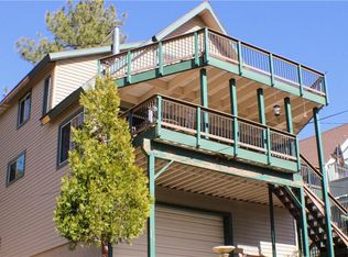 1095 Crags Ln, Fawnskin, CA 92333