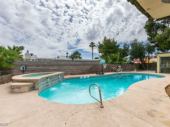 5th image of 3668 Monte Verde St