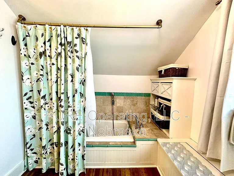 5724 Rees St — Photo 38