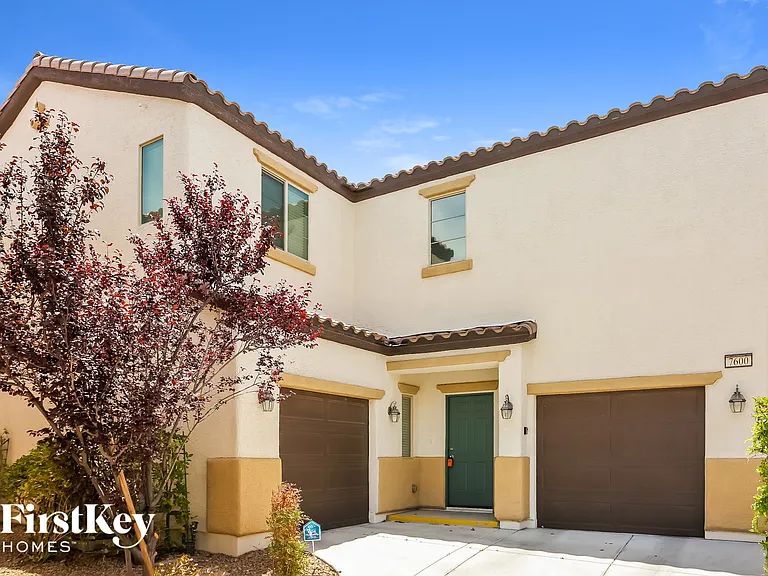 7600 Scarlet Tapestry Ct — Photo 1