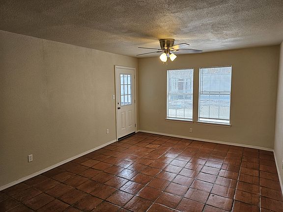 3rd image of 1305 E Mulberry Ave APT 7