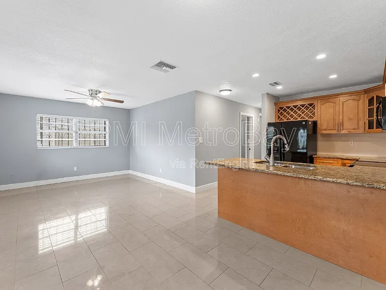 4312 W Nassau St — Photo 20