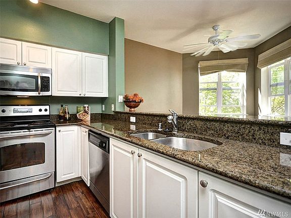 5th image of 3116 164th St SW APT 203