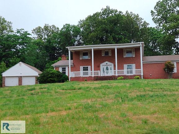 5th image of 15 Blue Ridge Ln