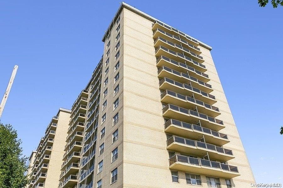 1st image of 175-20 Wexford Terrace #5C