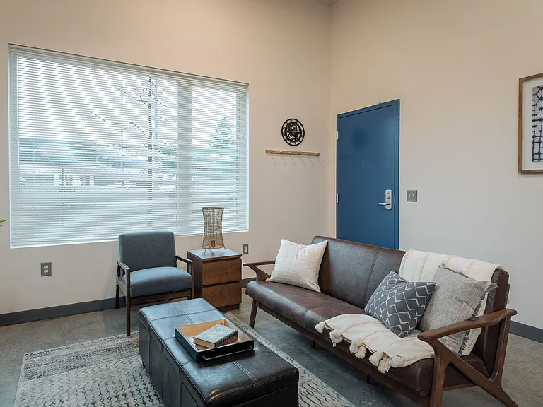 Dean River Apartments — Photo 25