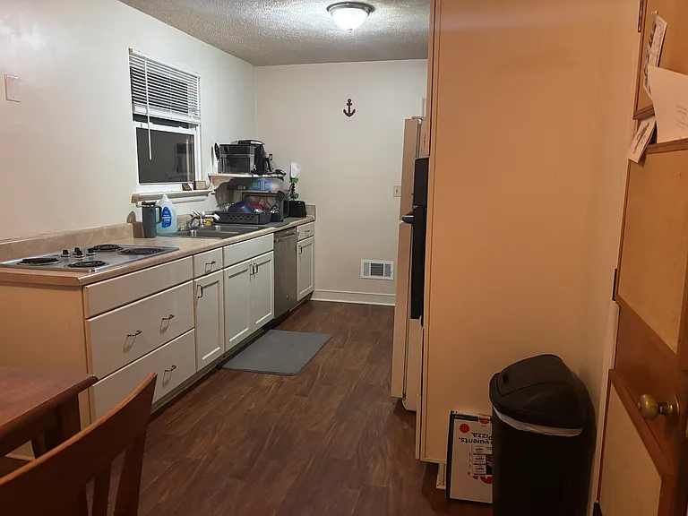 1505 Augusta St — Photo 9