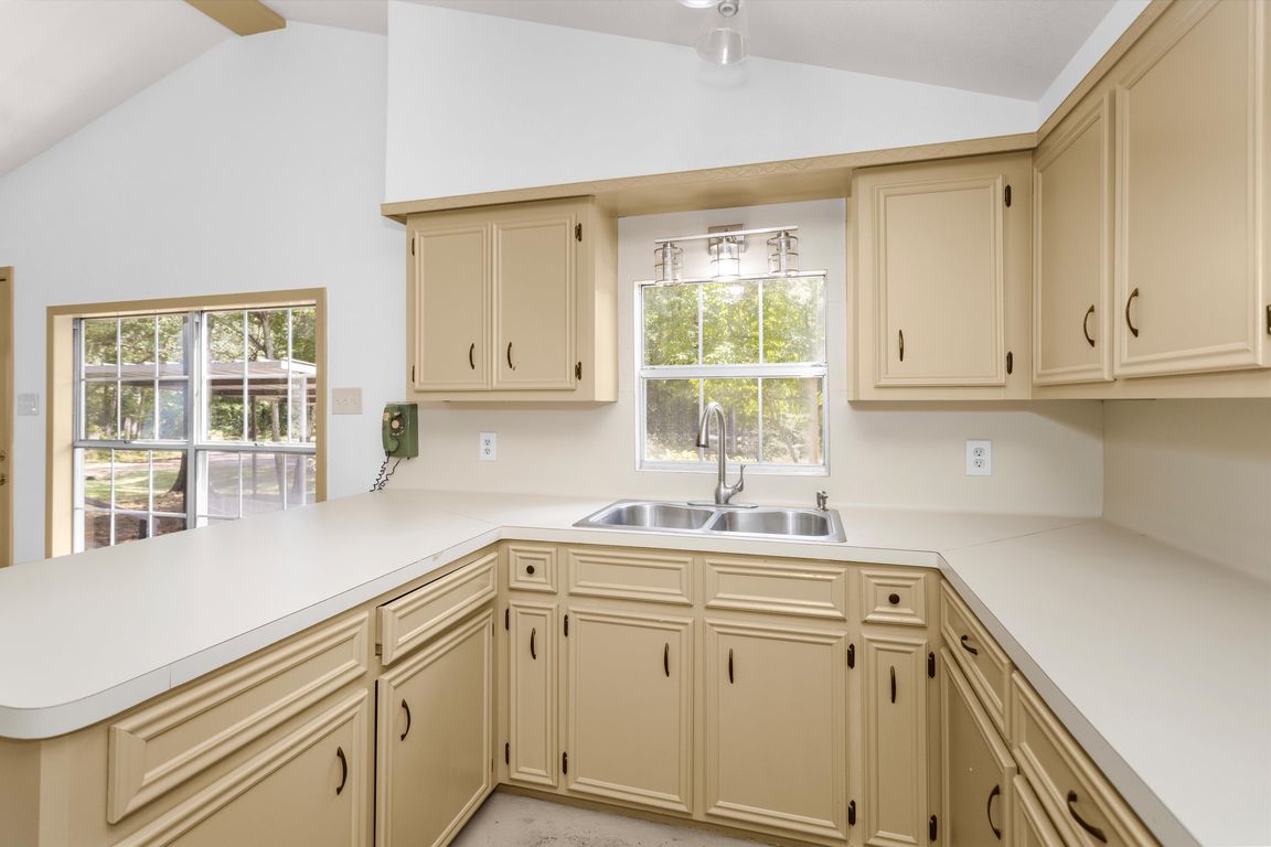 next background image