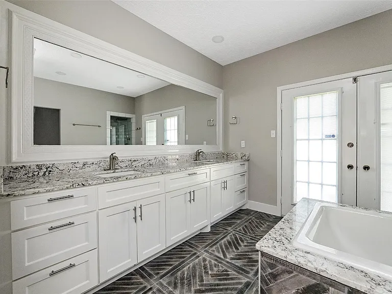 12002 Moorcreek Dr — Photo 27