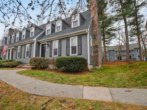 309 Wellman Ave, North Chelmsford, MA 01863