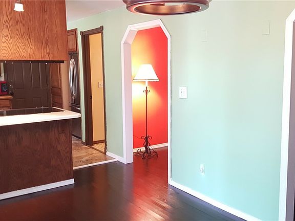 5th image of 17645 Clear Lake Blvd SE