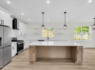 173 Inlet Ave, Stafford, NJ 08050