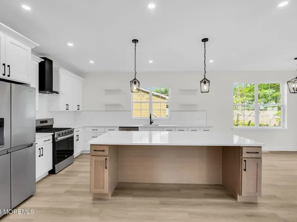 173 Inlet Avenue, Stafford, NJ 08050