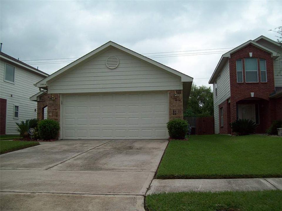 2nd image of 10814 Tallow Briar Ln