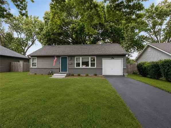 3904 NE 52nd Ter, Kansas City, MO 64119
