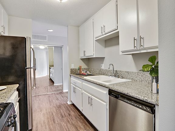 5th image of 10306 Keswick Ave #1019104