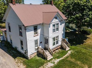 7 John St, Ticonderoga, NY 12883