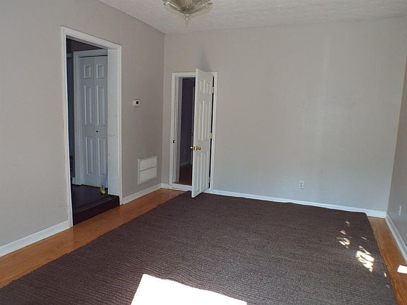 3rd image of 688 Cline St