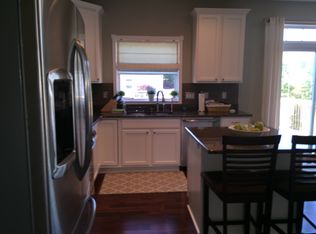 652 Brookledge Ct, Northfield, OH 44067
