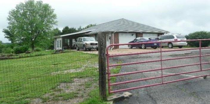 2nd image of 5875 Midridge Dr