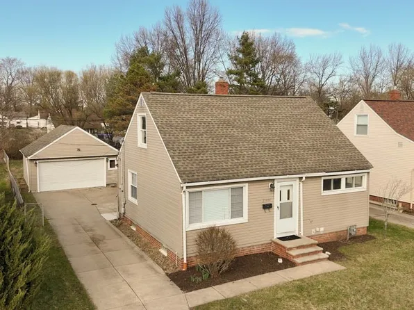 15401 Walvern Blvd, Maple Heights, OH 44137