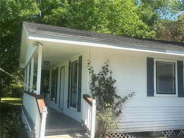2 bed, 1.0 bath, 800 sqft, $1,700 — Photo 2