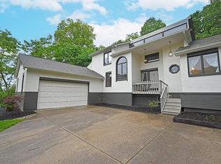 1012 Cottonwood Dr, Loveland, OH 45140