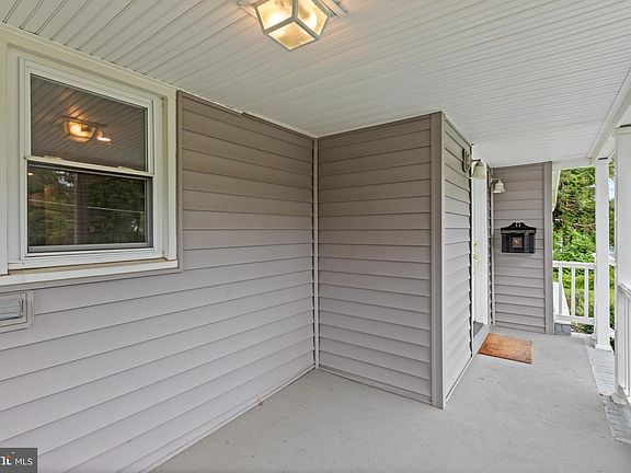 4th image of 3409 Radnor Pl