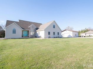 2826 Cole St, East Peoria, IL 61611