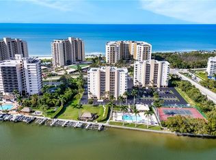 11116 Gulf Shore Dr APT 204, Naples, FL 34108