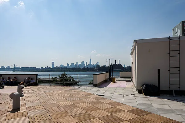 Rented by Nooklyn NYC LLC | media 27