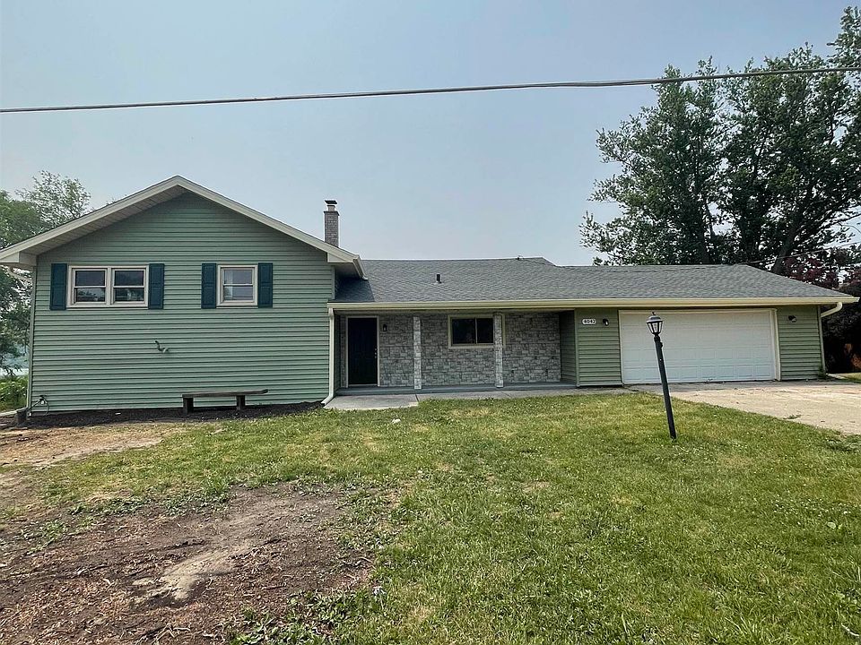 1st image of 4042 Lakeside Dr