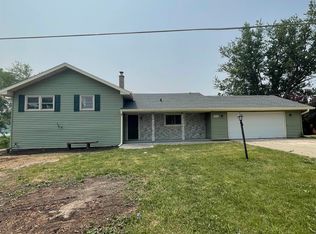 4042 Lakeside Dr, Rockford, IL 61101