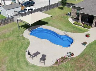 1447 Emily Ln, Seguin, TX 78155