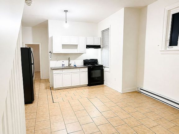 5th image of 1613 N Allison St